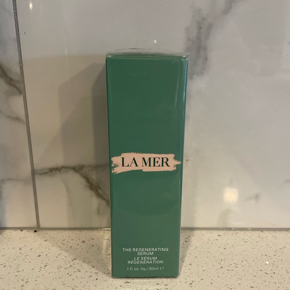 La Mer Regenerating Serum sealed 1 oz/30 ml